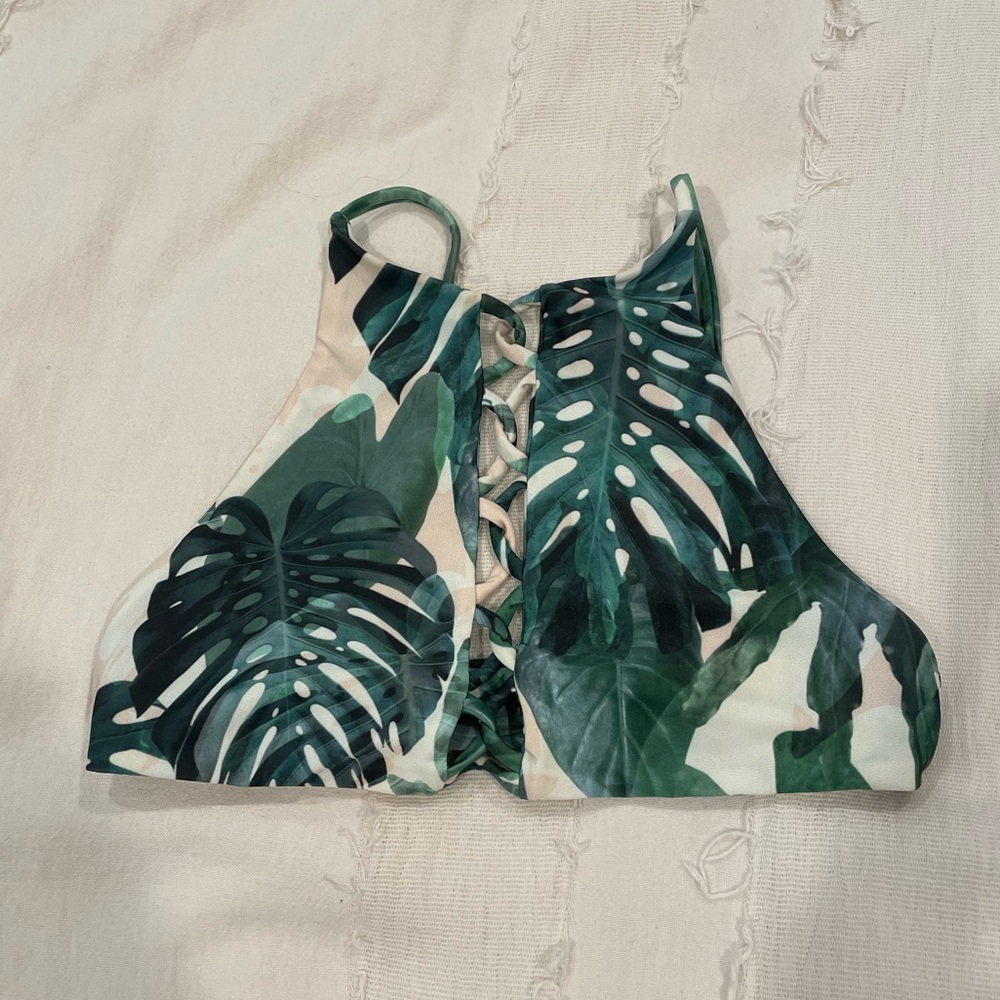 Stone Fox Swim Bikini Top in Monstera